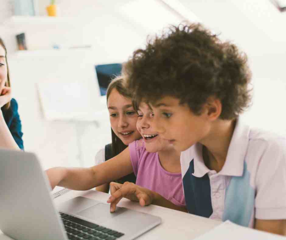 Bí quyết giúp trẻ hứng thú khi học lập trình
